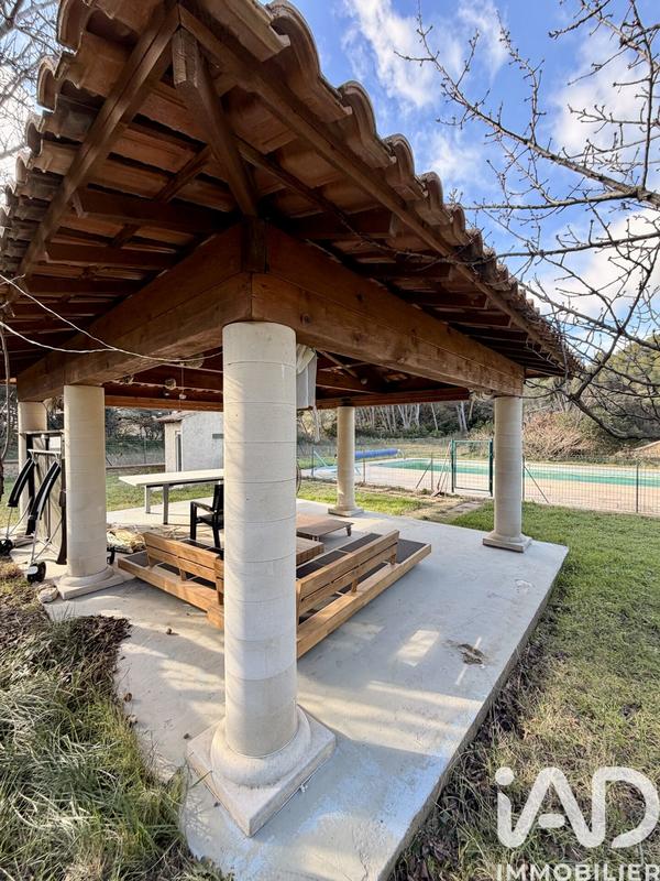 Maison - 233 m² - 6 pièces