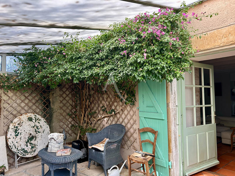 Maison - 229 m² - 9 pièces