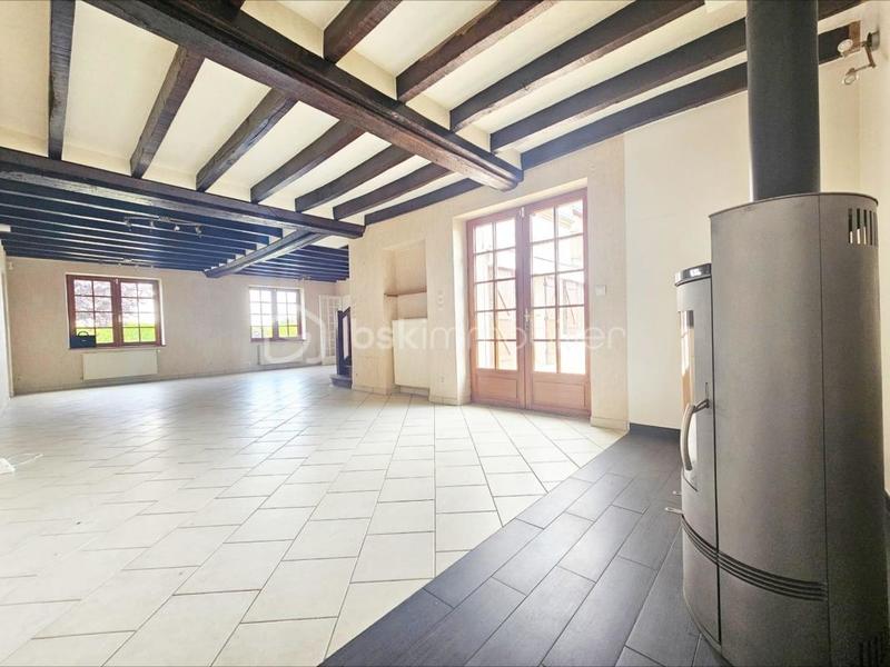 Maison traditionnelle - 196 m² - 5 pièces