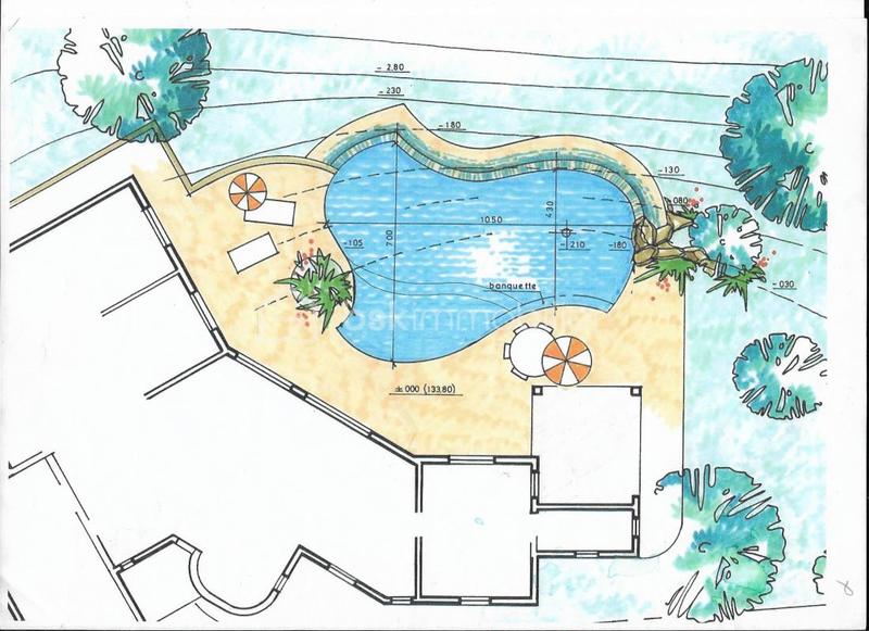 Maison traditionnelle - 225 m² - 6 pièces