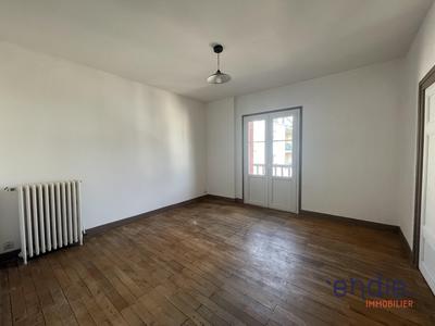 Maison - 136 m² - 6 pièces