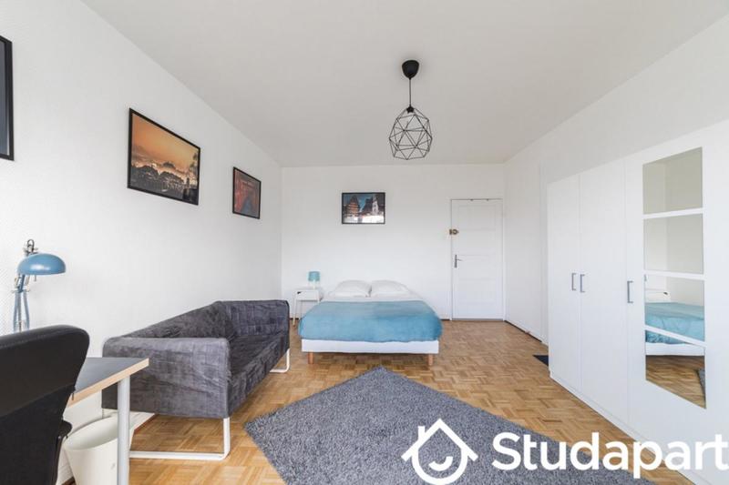 Chambre - 13 m² - 1 pièce