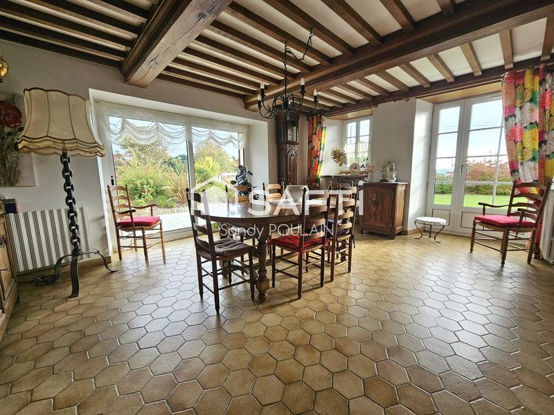 Maison - 135 m² - 6 pièces