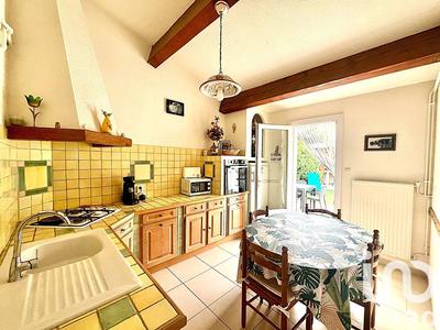 Maison - 93 m² - 4 pièces