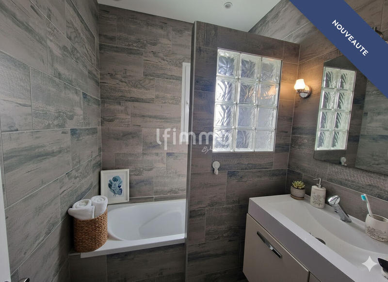 Maison - 121 m² - 4 pièces