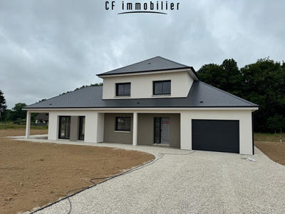 Maison - 150 m² - 5 pièces