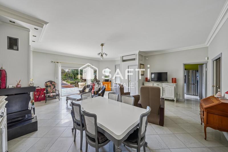 Maison - 156 m² - 6 pièces