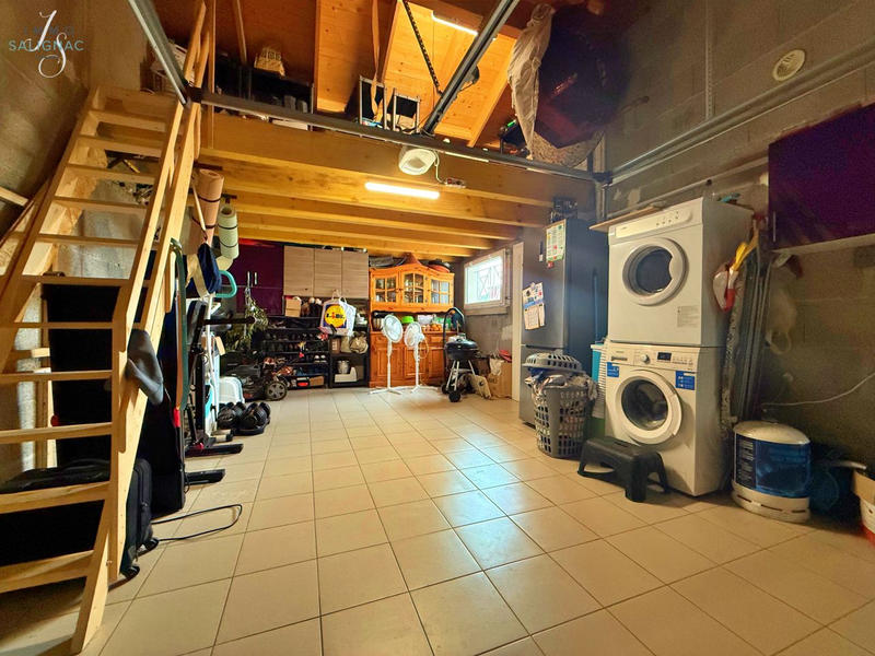 Maison - 97 m² - 4 pièces