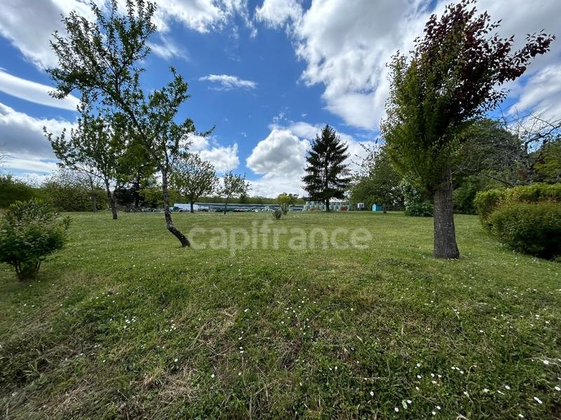 Maison - 390 m² - 11 pièces