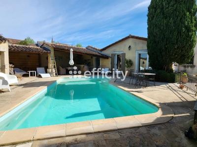 Maison - 165 m² - 6 pièces