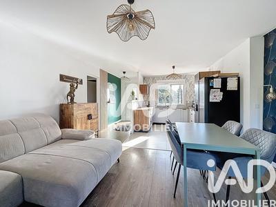 Appartement - 80 m² - 4 pièces