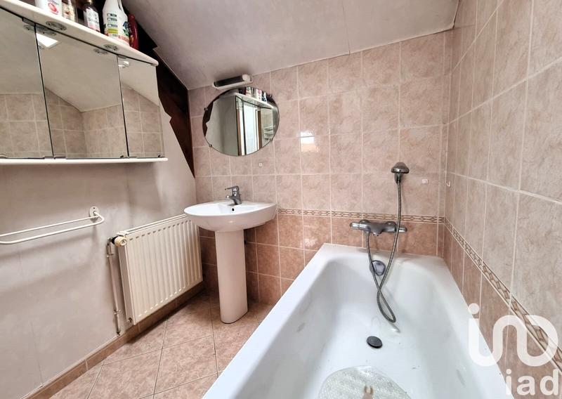 Maison - 275 m² - 10 pièces