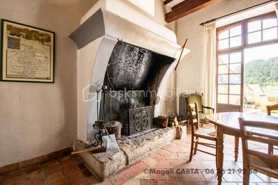 Demeure - 160 m² - 6 pièces