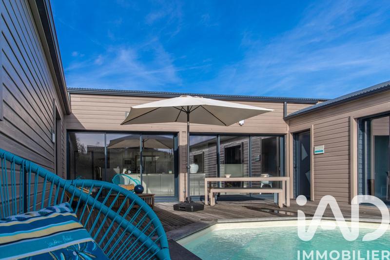 Maison - 206 m² - 5 pièces