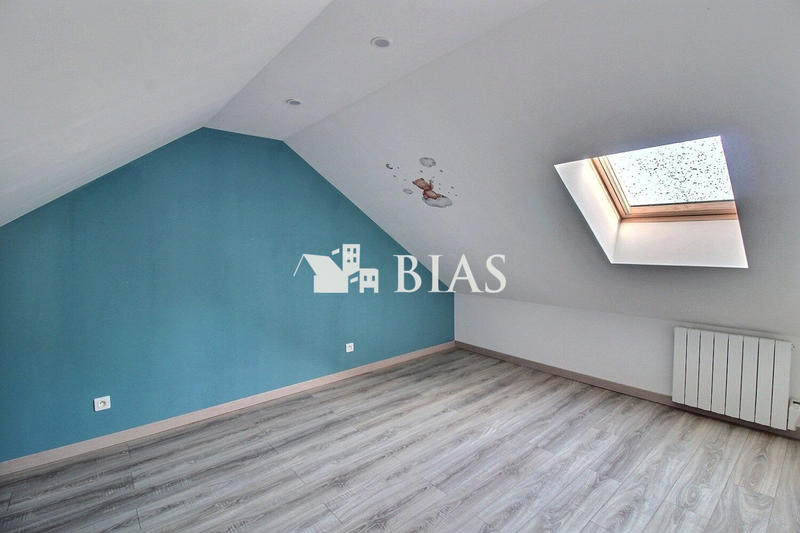 Maison - 103 m² - 5 pièces