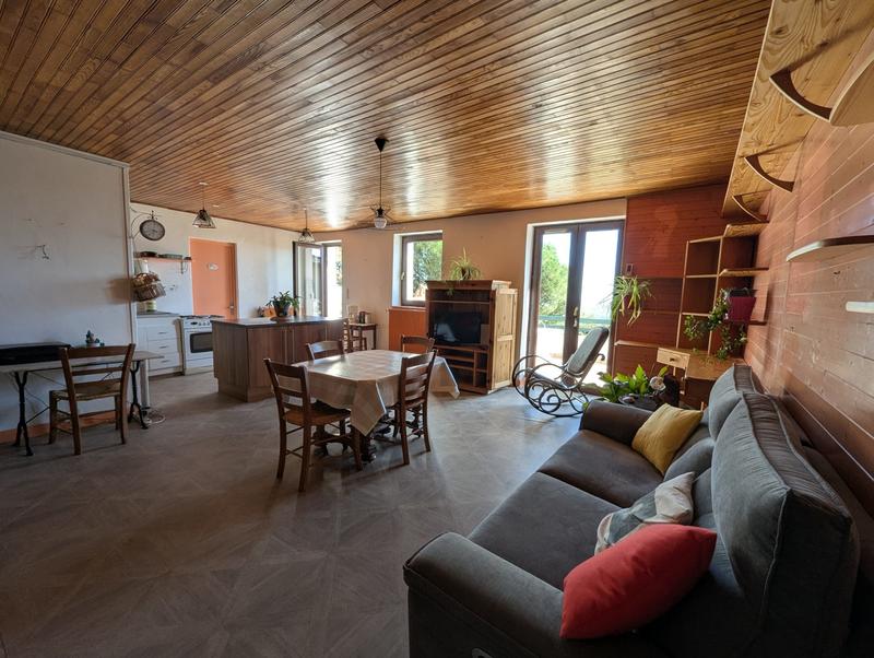 Maison - 161 m² - 6 pièces