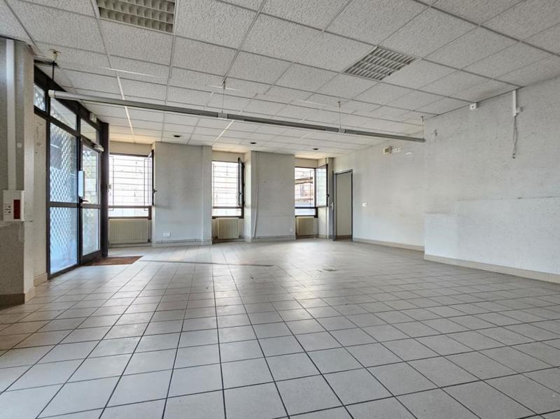 Immeuble - 334 m² - 10 pièces