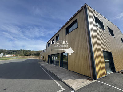 Local commercial - 10 102 m²