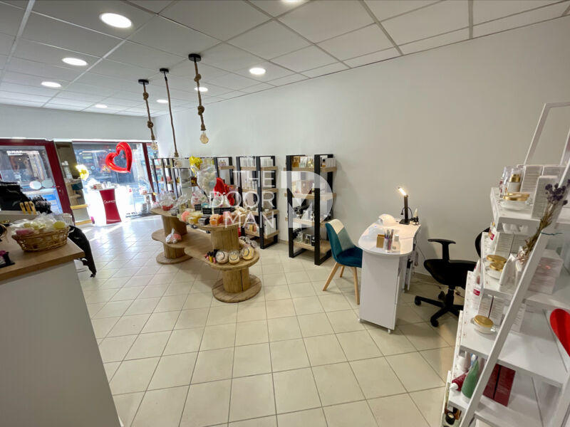 Immeuble - 176 m² - 12 pièces