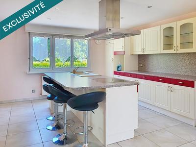 Maison - 152 m² - 6 pièces