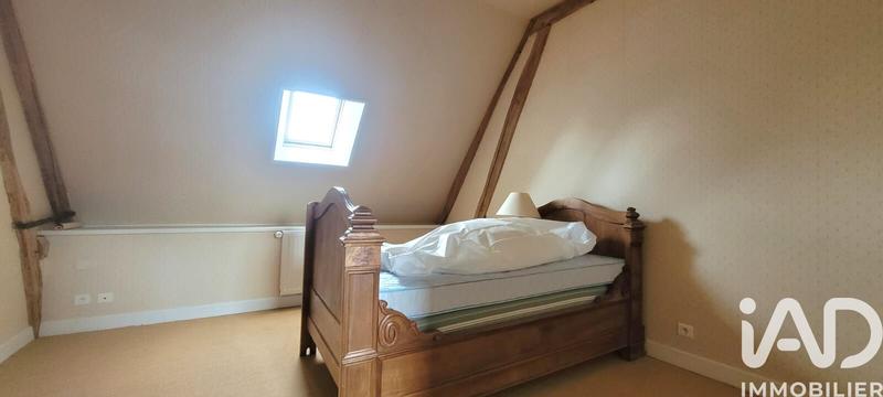 Maison - 232 m² - 8 pièces