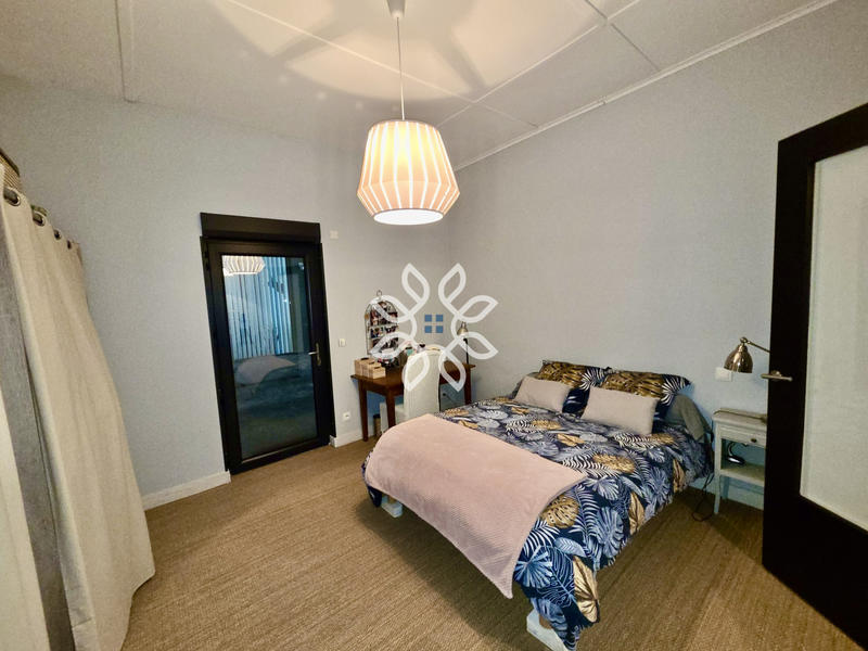 Maison - 150 m² - 8 pièces