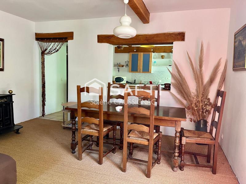 Maison - 242 m² - 9 pièces