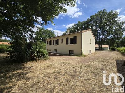 Maison - 96 m² - 4 pièces