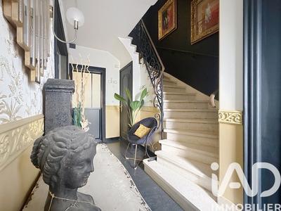 Maison - 291 m² - 12 pièces