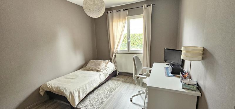 Maison - 220 m² - 5 pièces