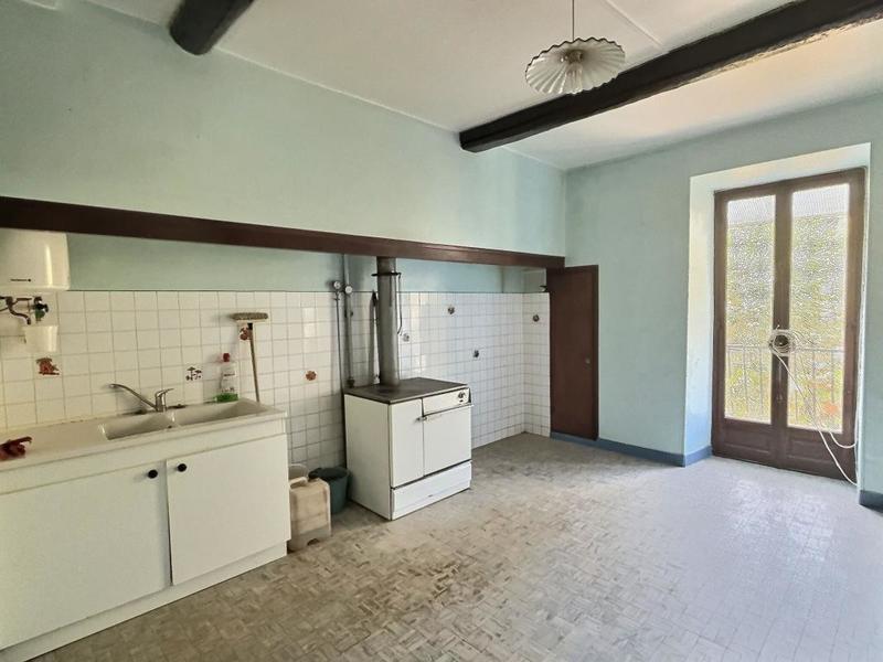 Maison - 214 m² - 8 pièces