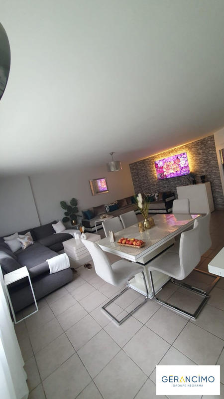 Appartement - 77 m² - 3 pièces