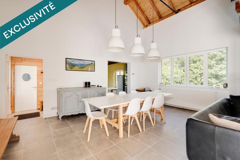 Maison - 340 m² - 12 pièces