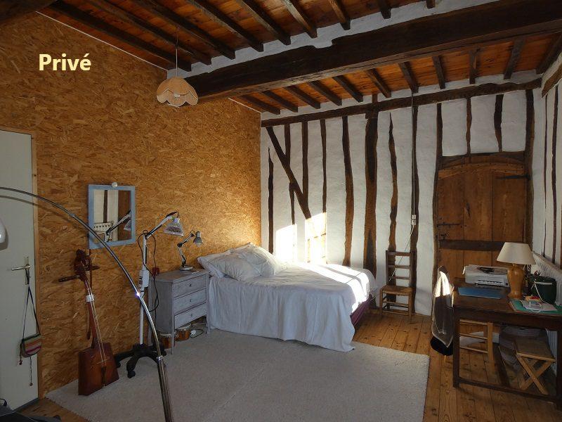 Maison - 370 m² - 11 pièces