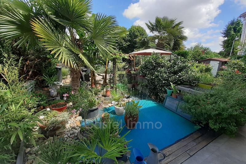 Maison - 217 m² - 13 pièces