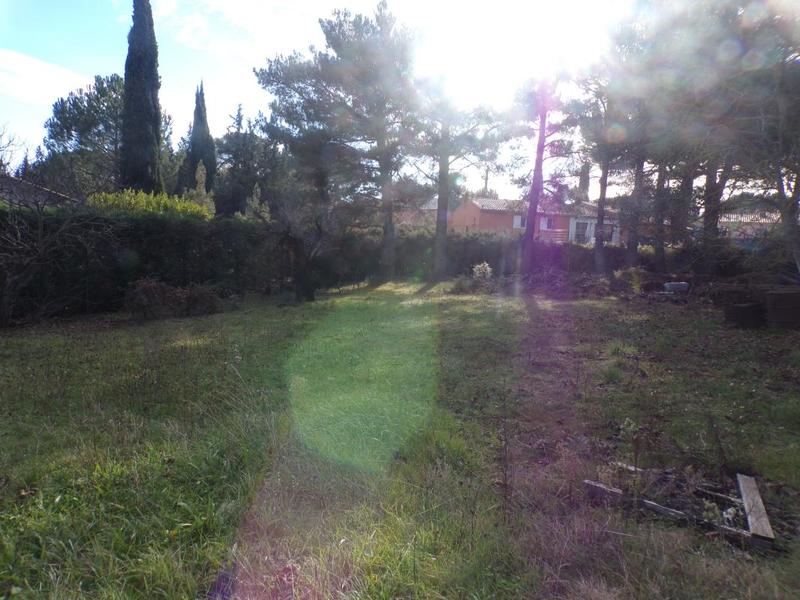 Terrain constructible - 577 m²