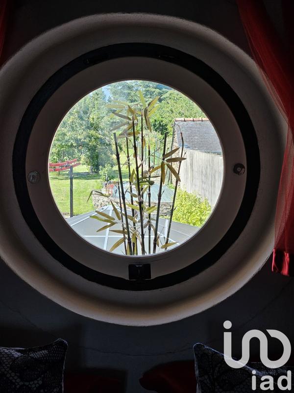 Maison - 313 m² - 9 pièces