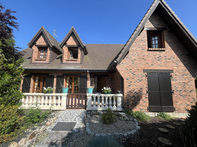 Maison - 163 m² - 8 pièces