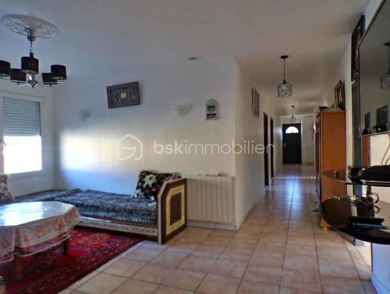 Maison - 284 m² - 10 pièces