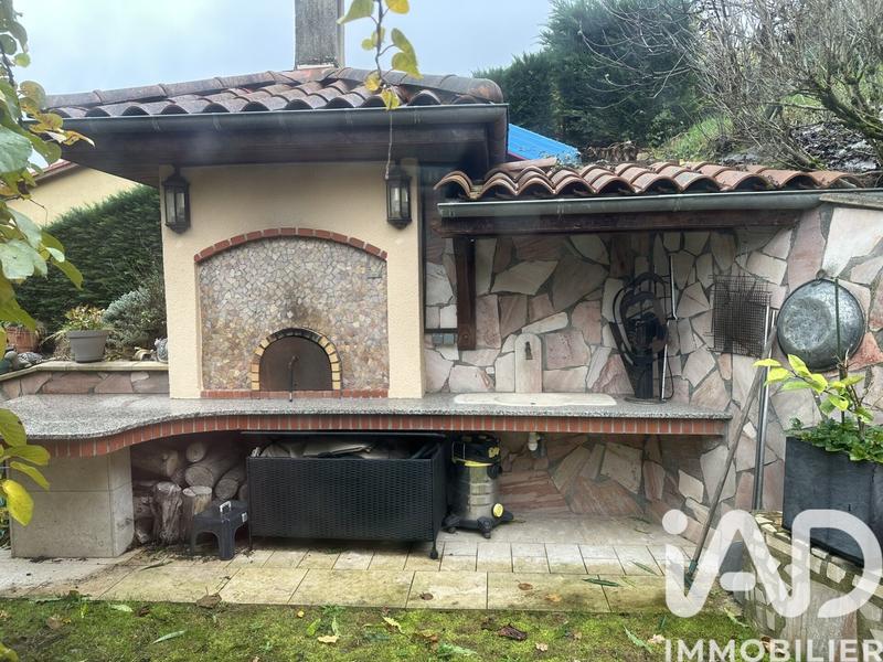 Maison - 211 m² - 7 pièces