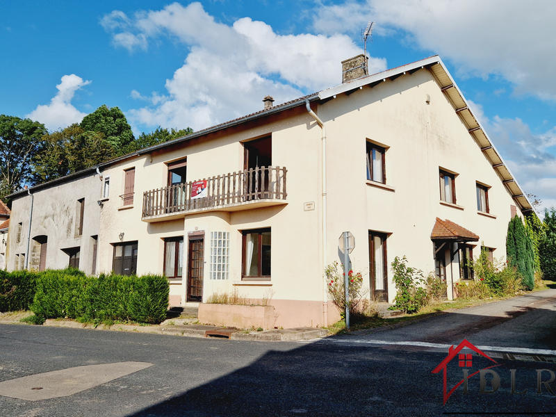 Maison de village - 258 m² - 10 pièces