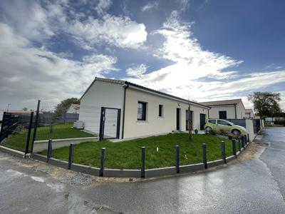 Maison - 97 m² - 4 pièces