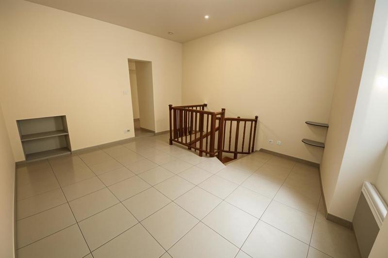 Immeuble - 135 m² - 8 pièces