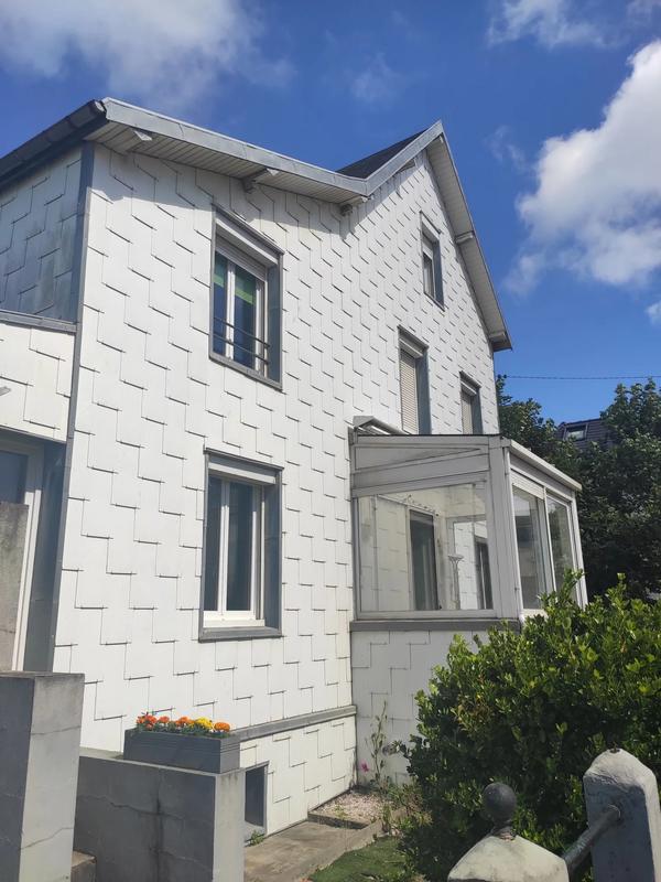 Maison - 92 m² - 5 pièces