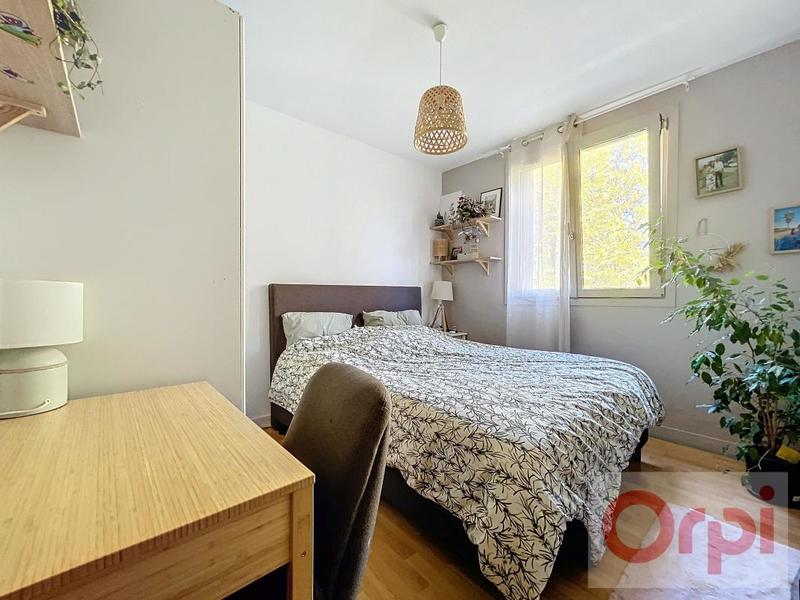 Appartement - 83 m² - 5 pièces