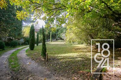 Villa - 137 m² - 5 pièces