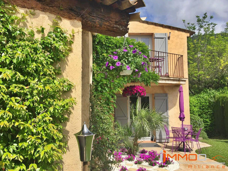 Maison - 197 m² - 6 pièces