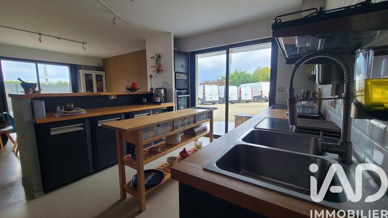 Maison - 183 m² - 8 pièces