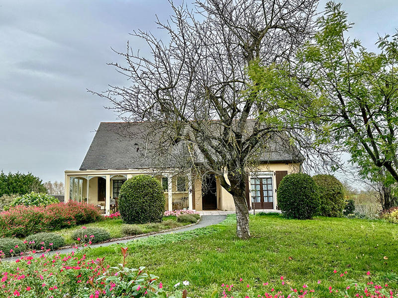 Maison - 95 m² - 4 pièces