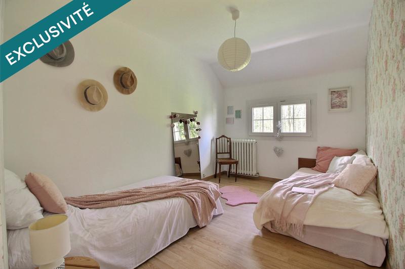 Maison - 163 m² - 8 pièces